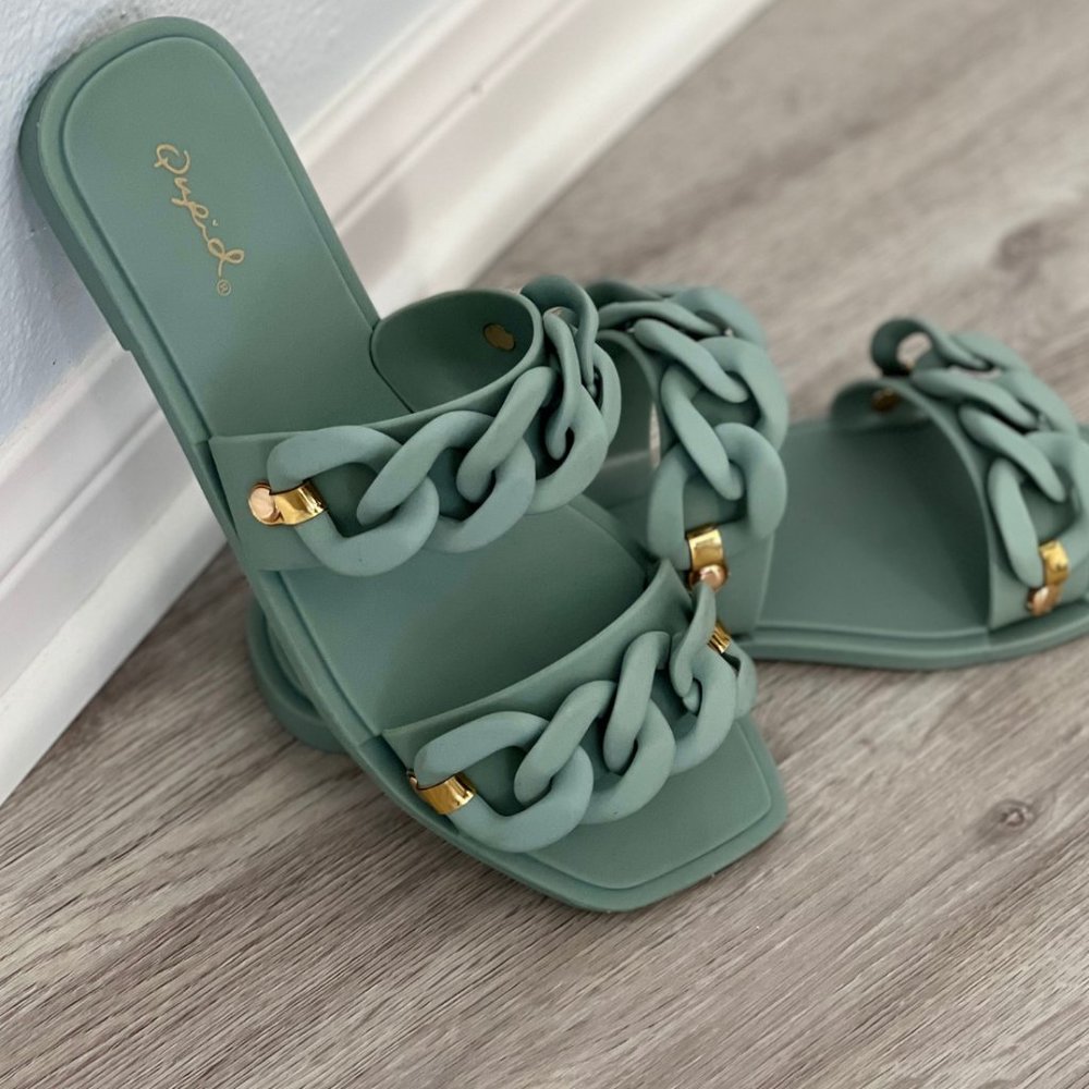 Arienne Chain Sandals